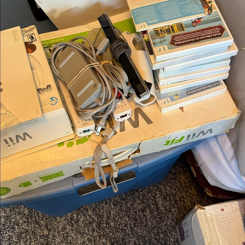 Nintendo Wii Console Set with White Accessories